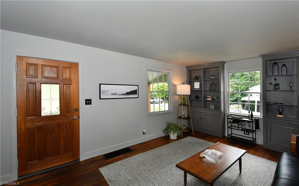 518 Cascade Avenue Property Photo 8