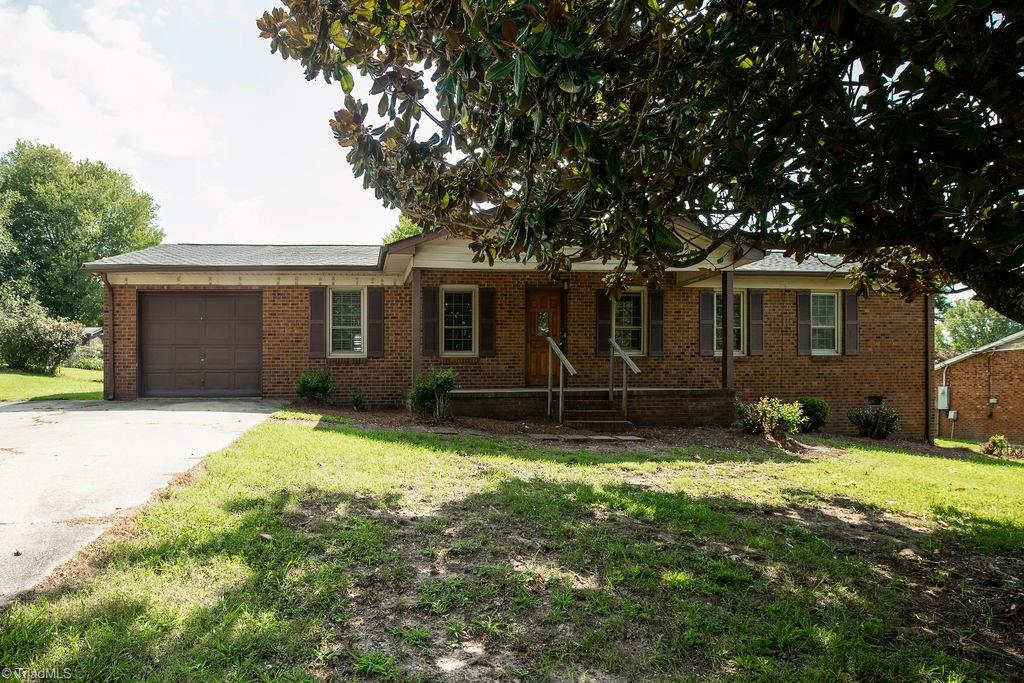 6224 Weant Road Property Photo 1