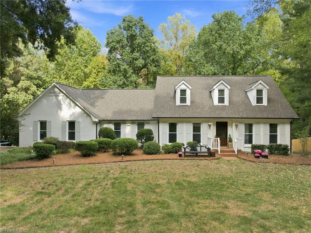 5704 Forest Manor Drive Property Photo 1