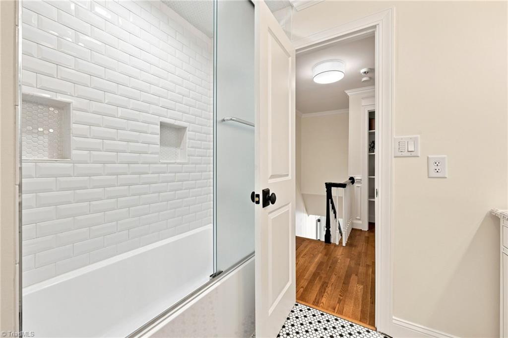5704 Forest Manor Drive Property Photo 33