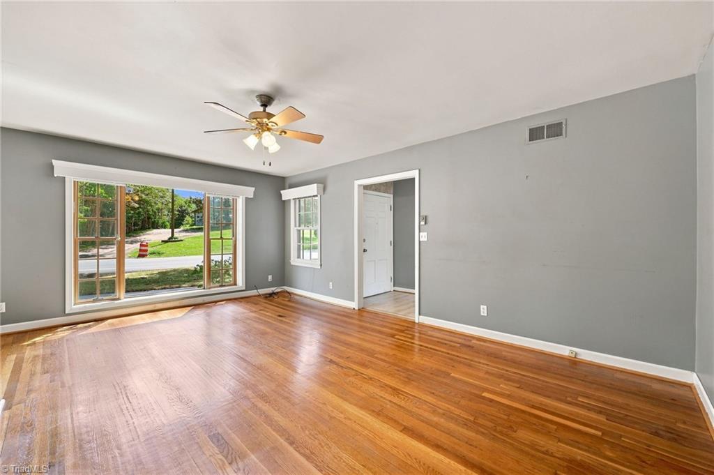 609 Main Street Property Photo 13
