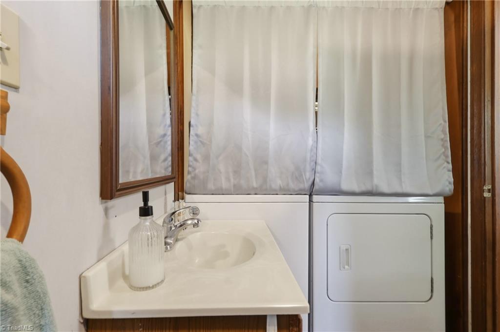 3421 Dillon Road Property Photo 24