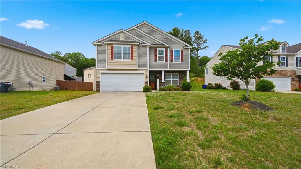 236 Solstice Drive Property Photo 4