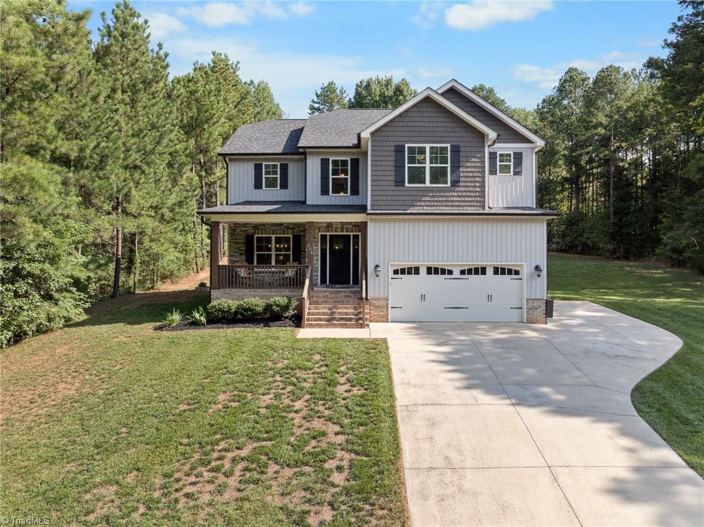 194 Hunting Ridge Drive Property Photo 1