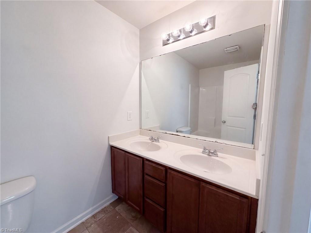 411 Sandybrooke Drive Property Photo 14