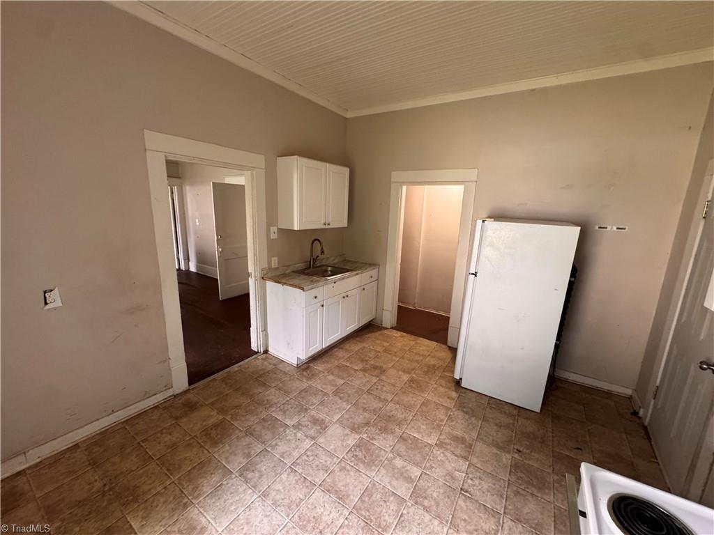 1118 Campbell Street Property Photo 6