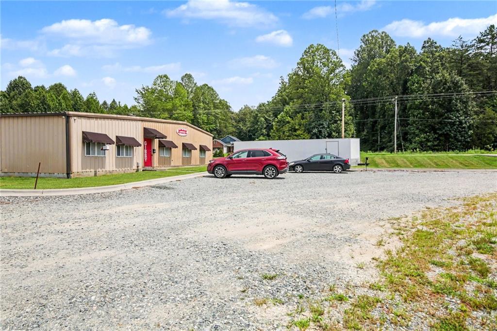 2358 Motsinger Road Property Photo 8