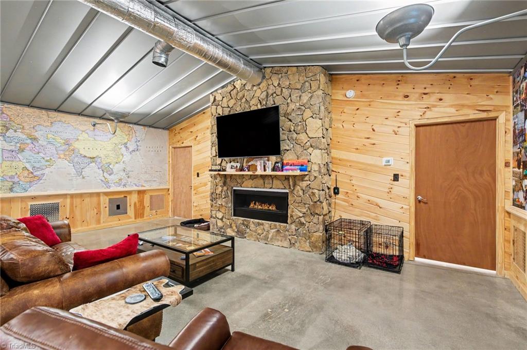 2358 Motsinger Road Property Photo 19
