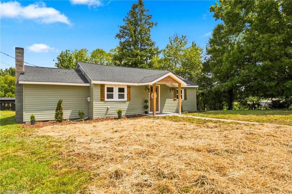 1325 King Road Property Photo 4