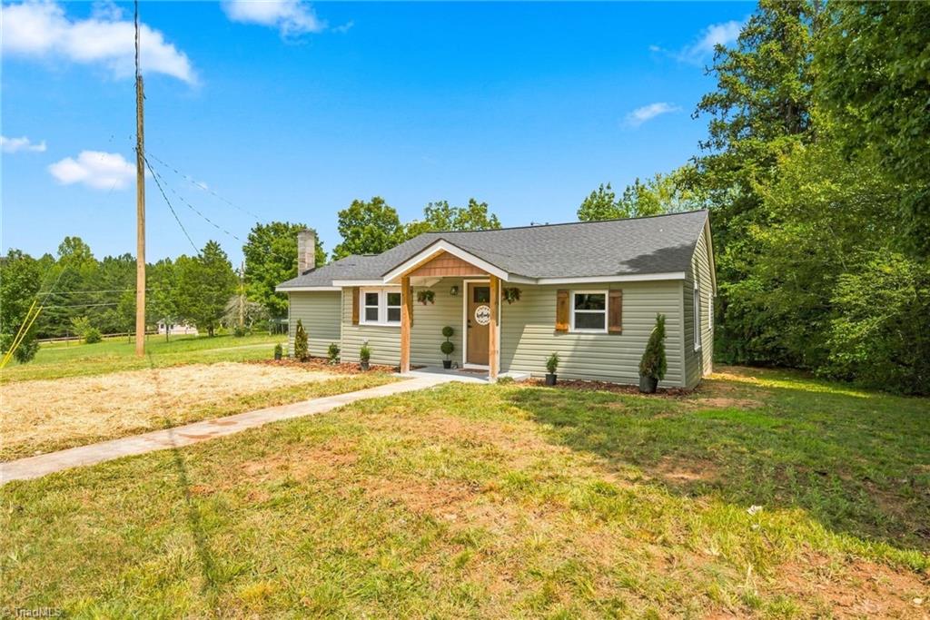 1325 King Road Property Photo 5