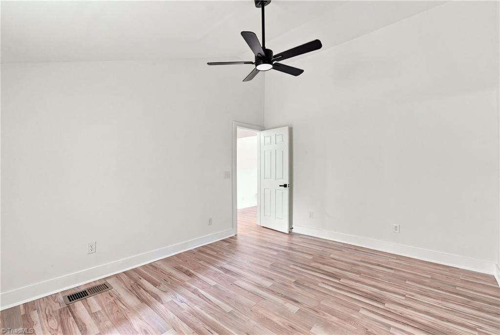 1325 King Road Property Photo 14
