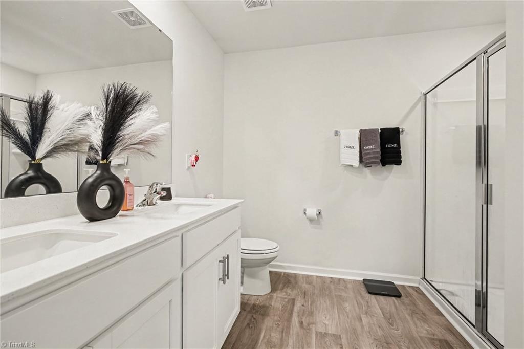 154 Stone River Way Property Photo 11