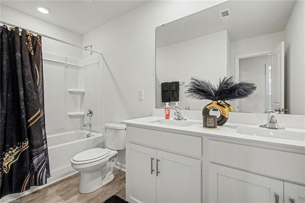 154 Stone River Way Property Photo 15