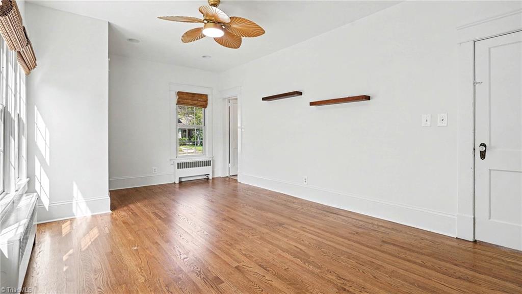 411 S Elam Avenue Property Photo 12