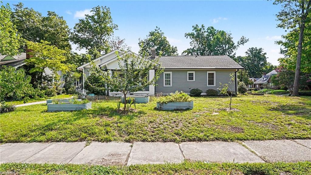 411 S Elam Avenue Property Photo 29