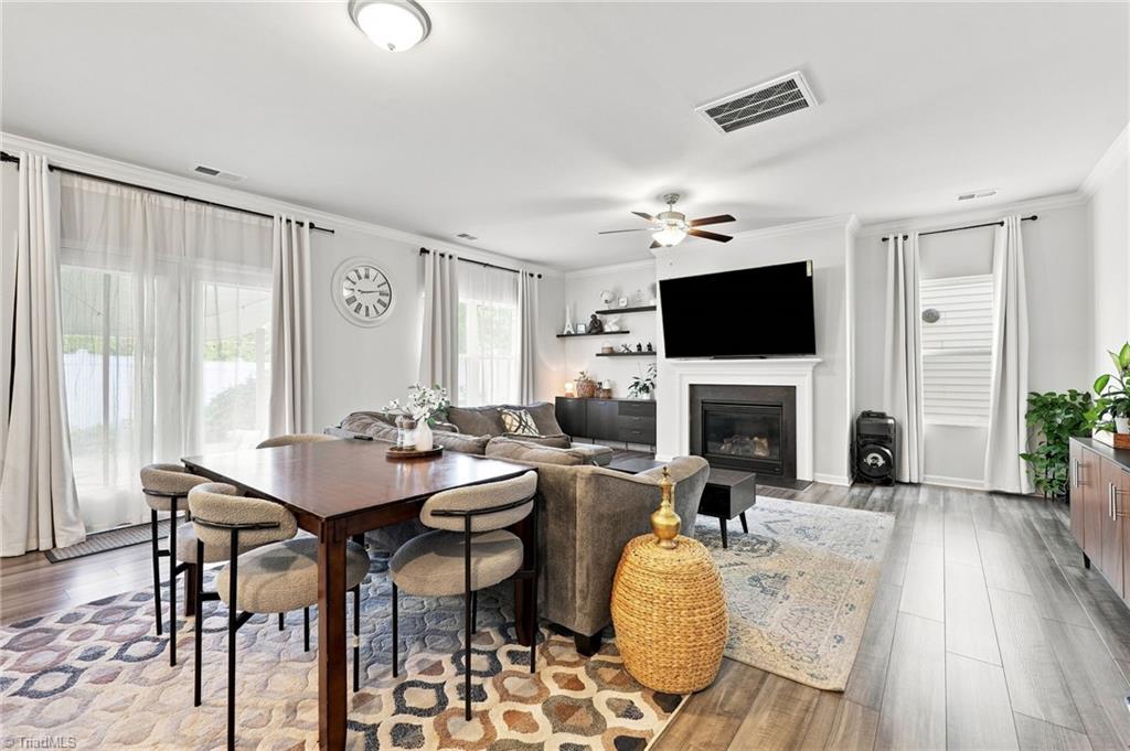 653 Cam Circle Property Photo 15