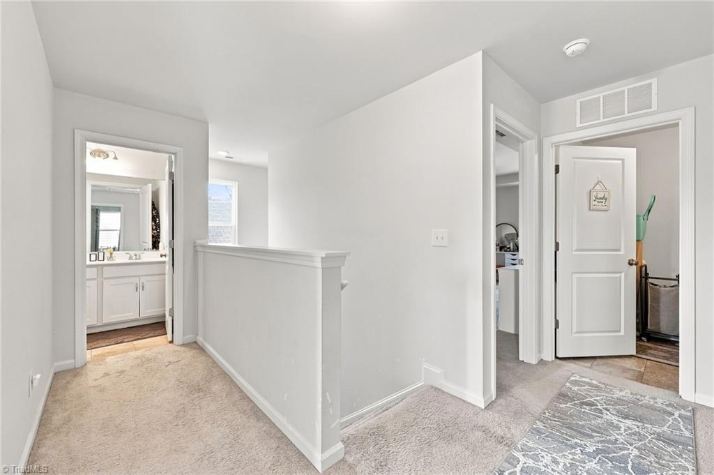 653 Cam Circle Property Photo 22