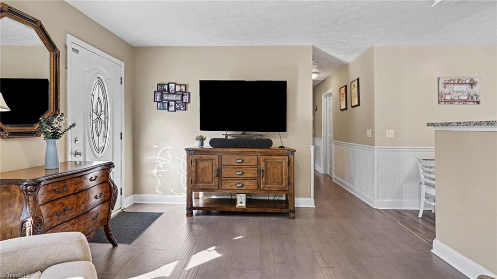 162 Oak Ridge Place Property Photo 4