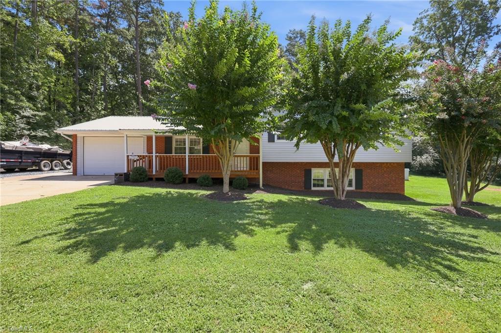 484 Newbern Avenue Property Photo 1