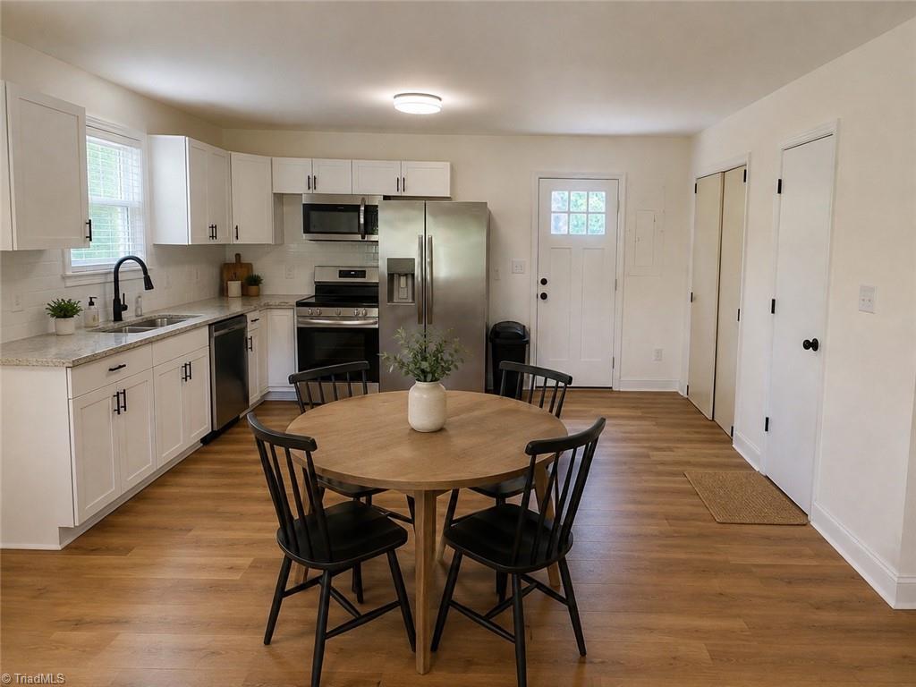 112 Parkdale Drive Property Photo 4