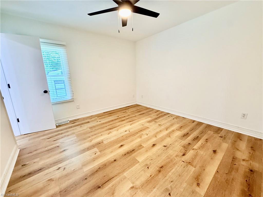 112 Parkdale Drive Property Photo 11