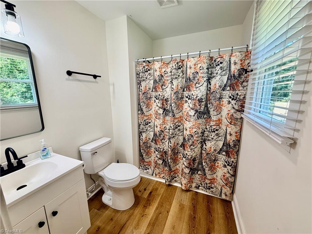 112 Parkdale Drive Property Photo 12