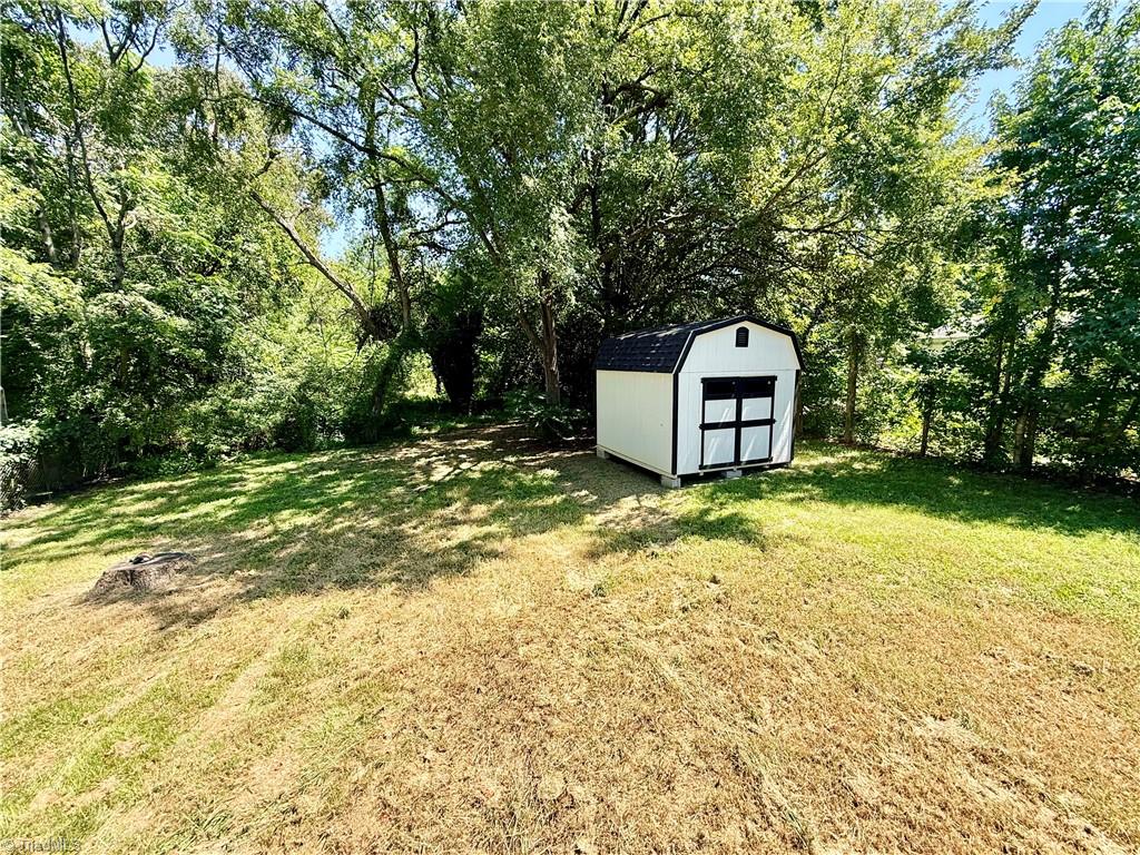 112 Parkdale Drive Property Photo 21