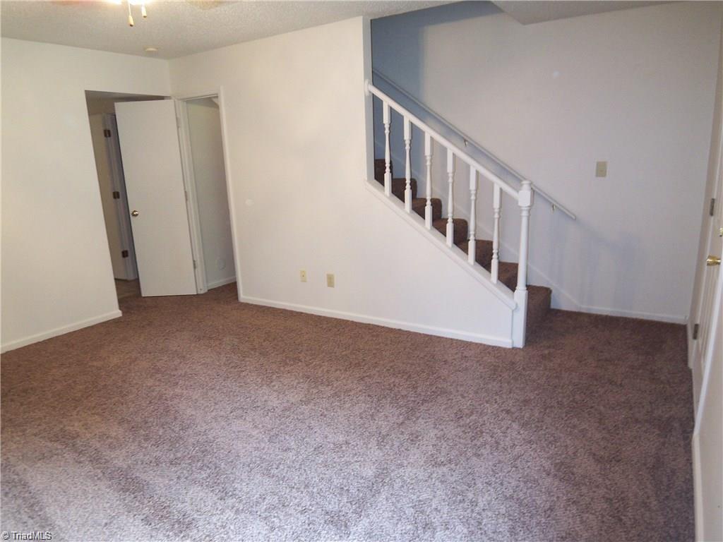 219 Worth Street Property Photo 2