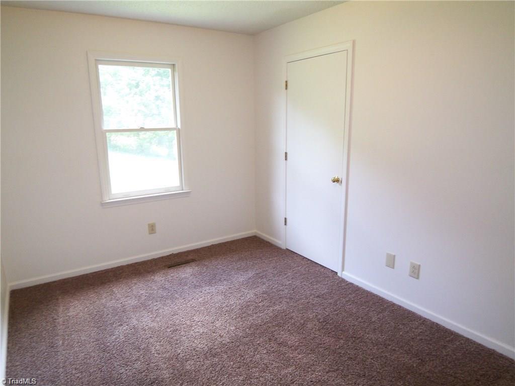 219 Worth Street Property Photo 12