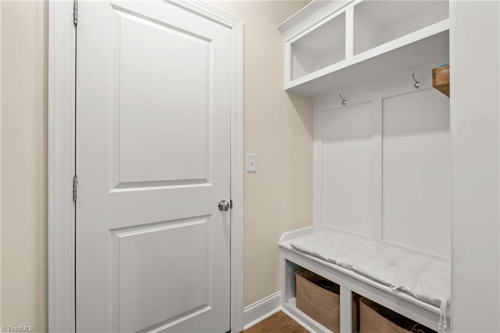 358 Windsor Trail Property Photo 11