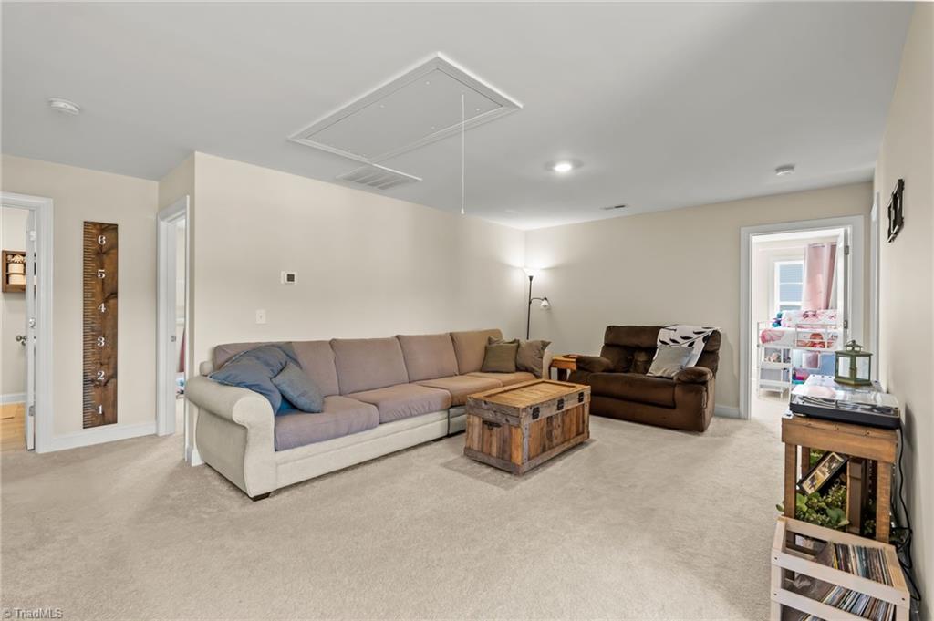 358 Windsor Trail Property Photo 22