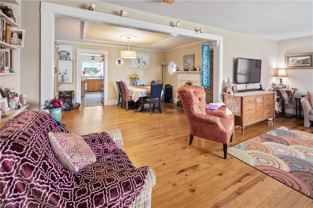 204 Carson Road Property Photo 6