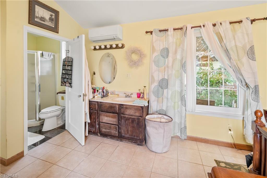 204 Carson Road Property Photo 13