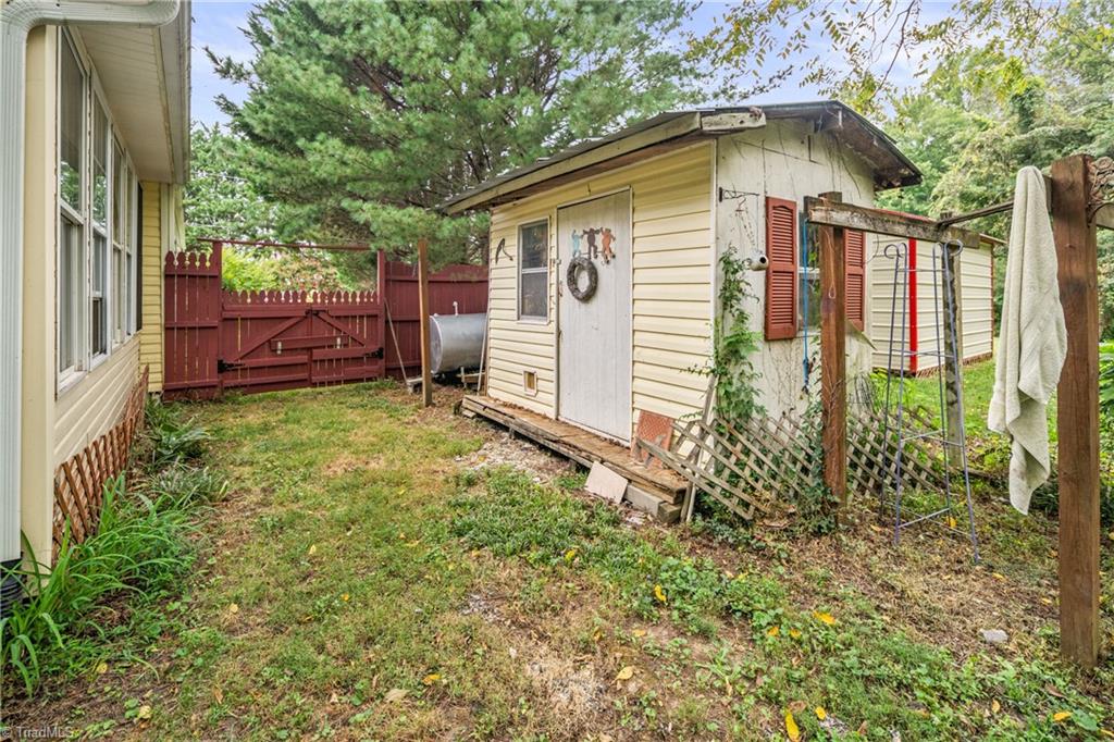 204 Carson Road Property Photo 26