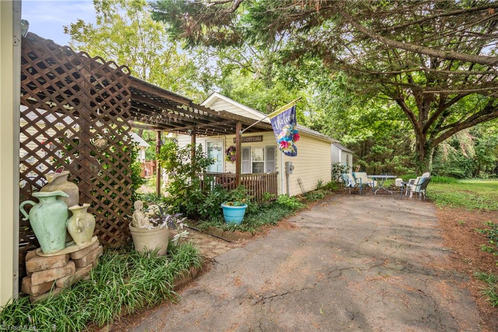 204 Carson Road Property Photo 27