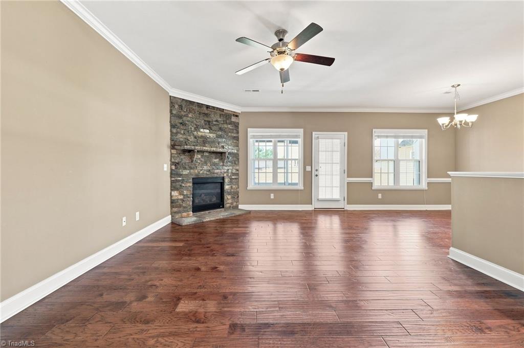241 Collingswood Drive Property Photo 6