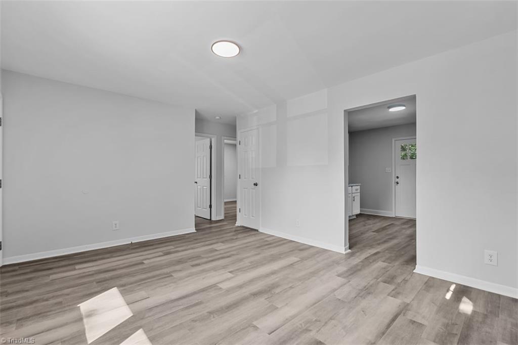 621 Spring Garden Circle Property Photo 3