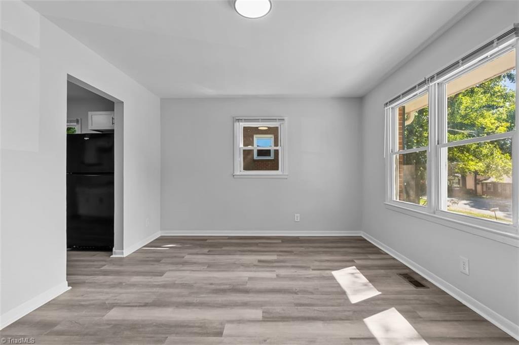 621 Spring Garden Circle Property Photo 6