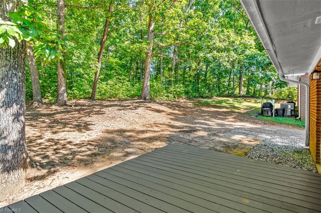621 Spring Garden Circle Property Photo 23