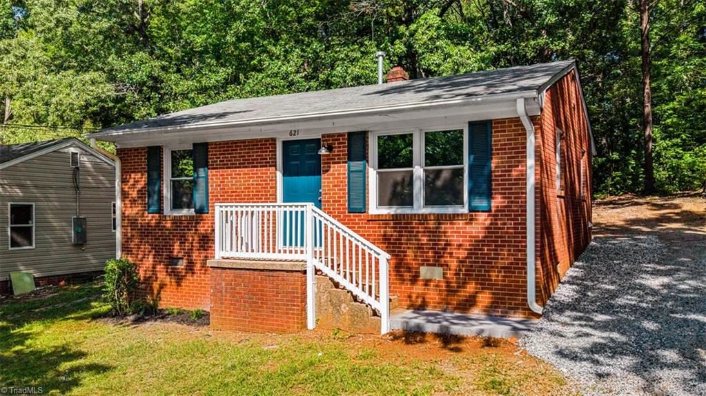 621 Spring Garden Circle Property Photo 27