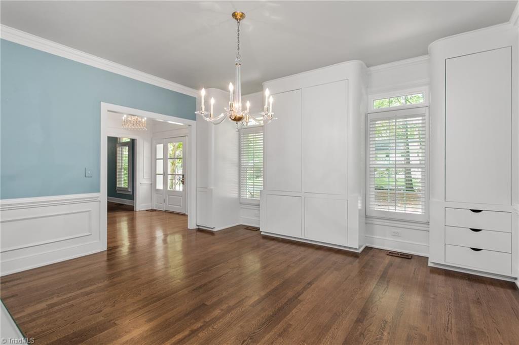 402 Parkmont Drive Property Photo 10