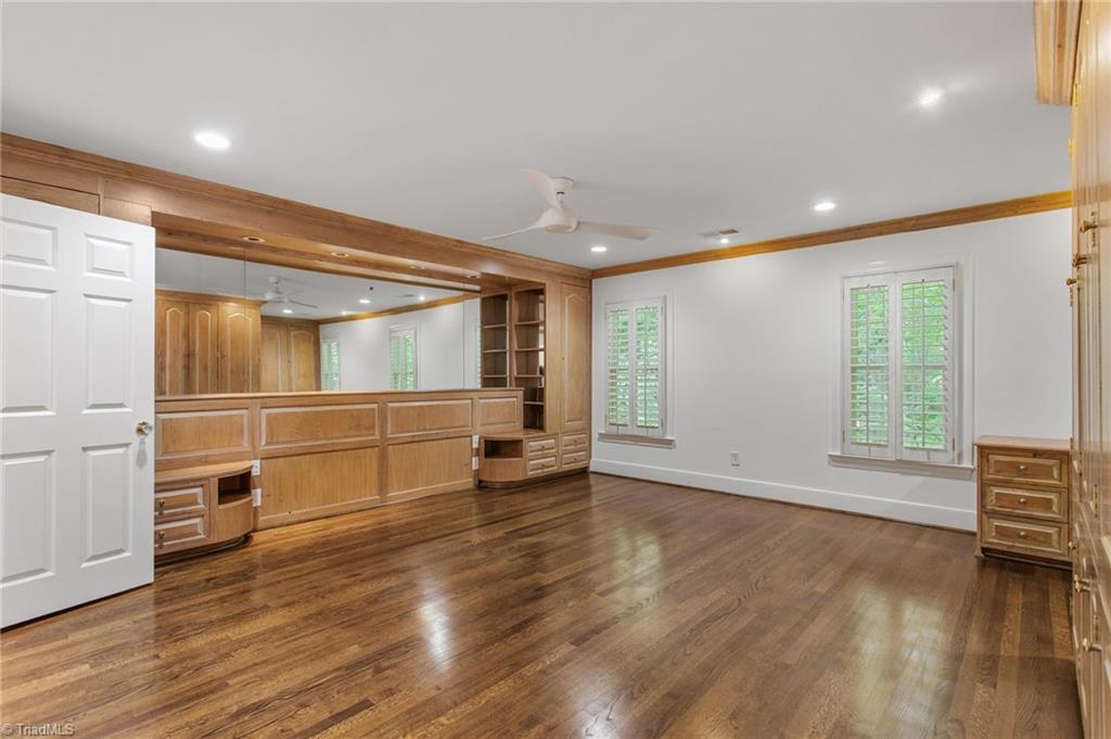402 Parkmont Drive Property Photo 27