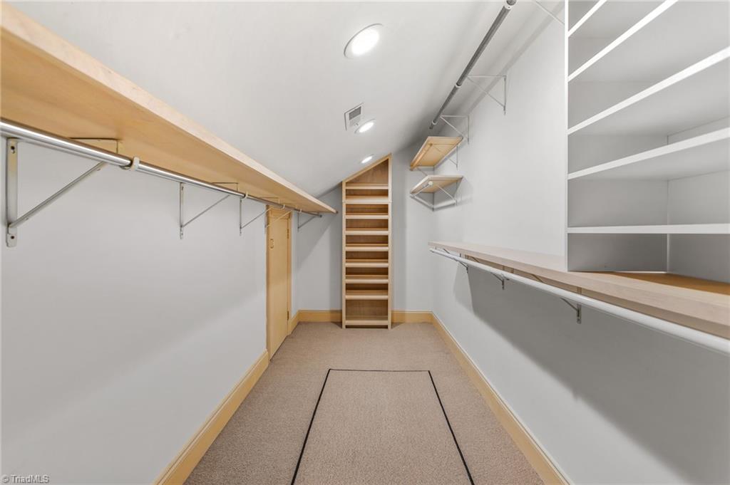 402 Parkmont Drive Property Photo 43