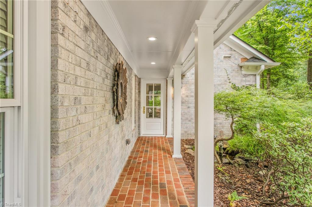 402 Parkmont Drive Property Photo 44