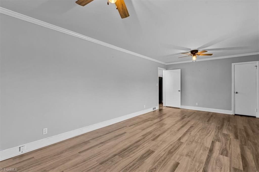 921 E King Street Property Photo 7
