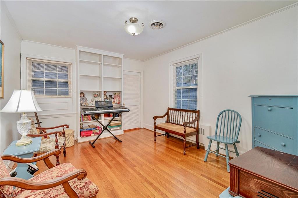 319 Elam Avenue Property Photo 16