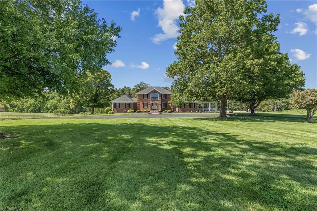 533 Crossingham Road Property Photo 1