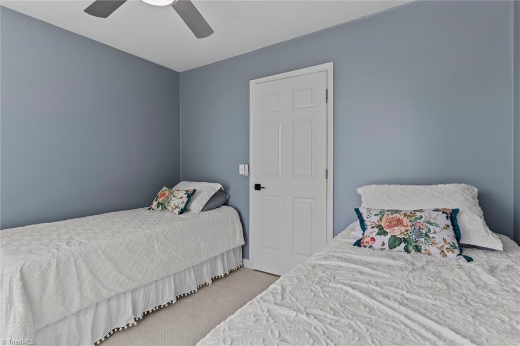 533 Crossingham Road Property Photo 27