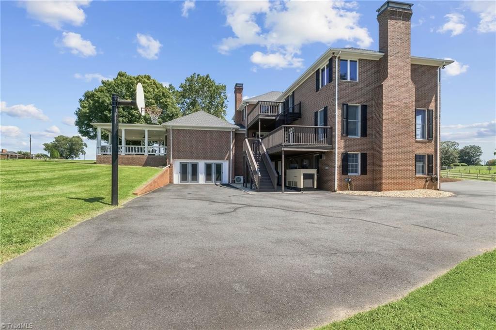 533 Crossingham Road Property Photo 43