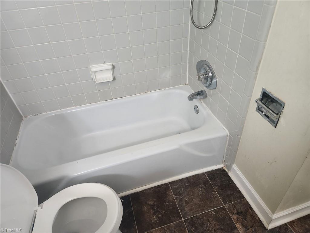 2922 Ramsgate Court Property Photo 14